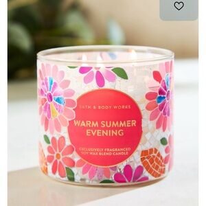 Bath & Body Works Warm Summer Evening Candle - Pink & Coral Floral